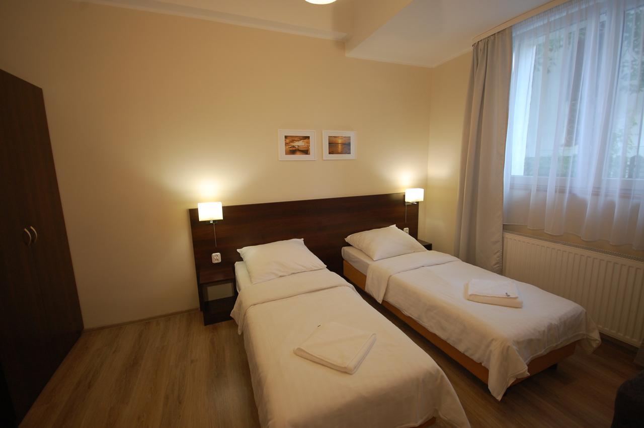 Hipnotic Bed & Breakfast Sopot Bagian luar foto